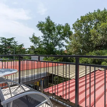 Apartments And Room Mira Crikvenica Exterior photo