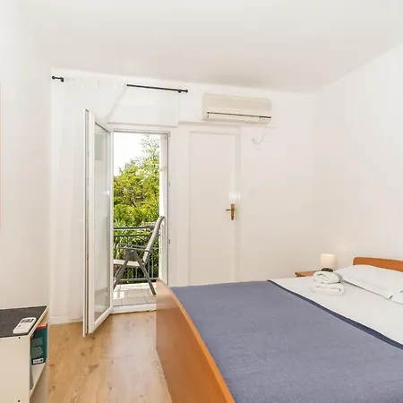 Apartments And Room Mira Crikvenica Exterior photo