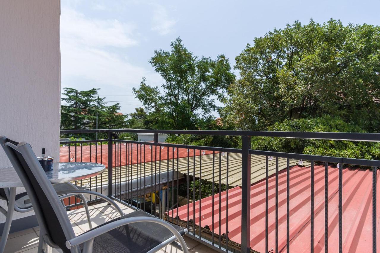 And Mira Apartment
