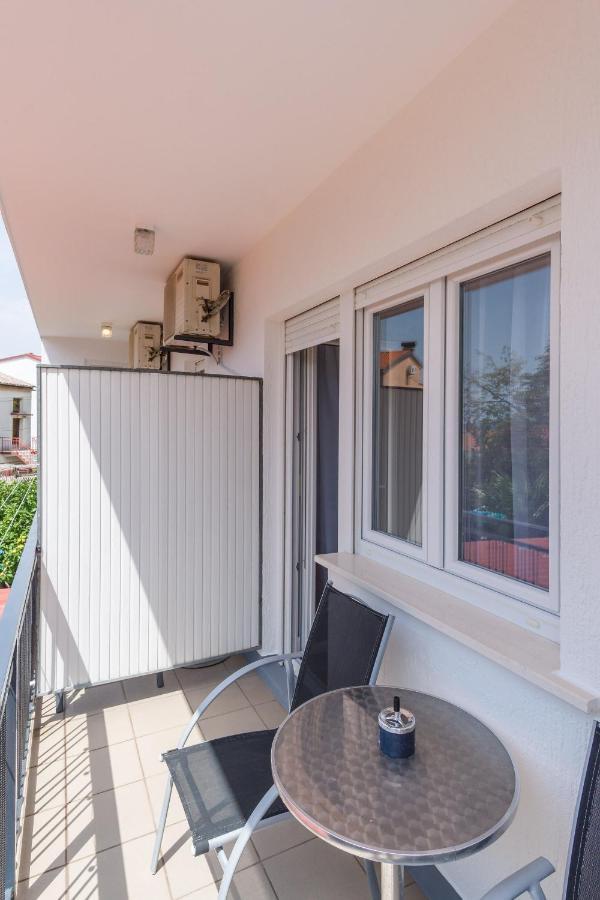 And Mira Apartment *