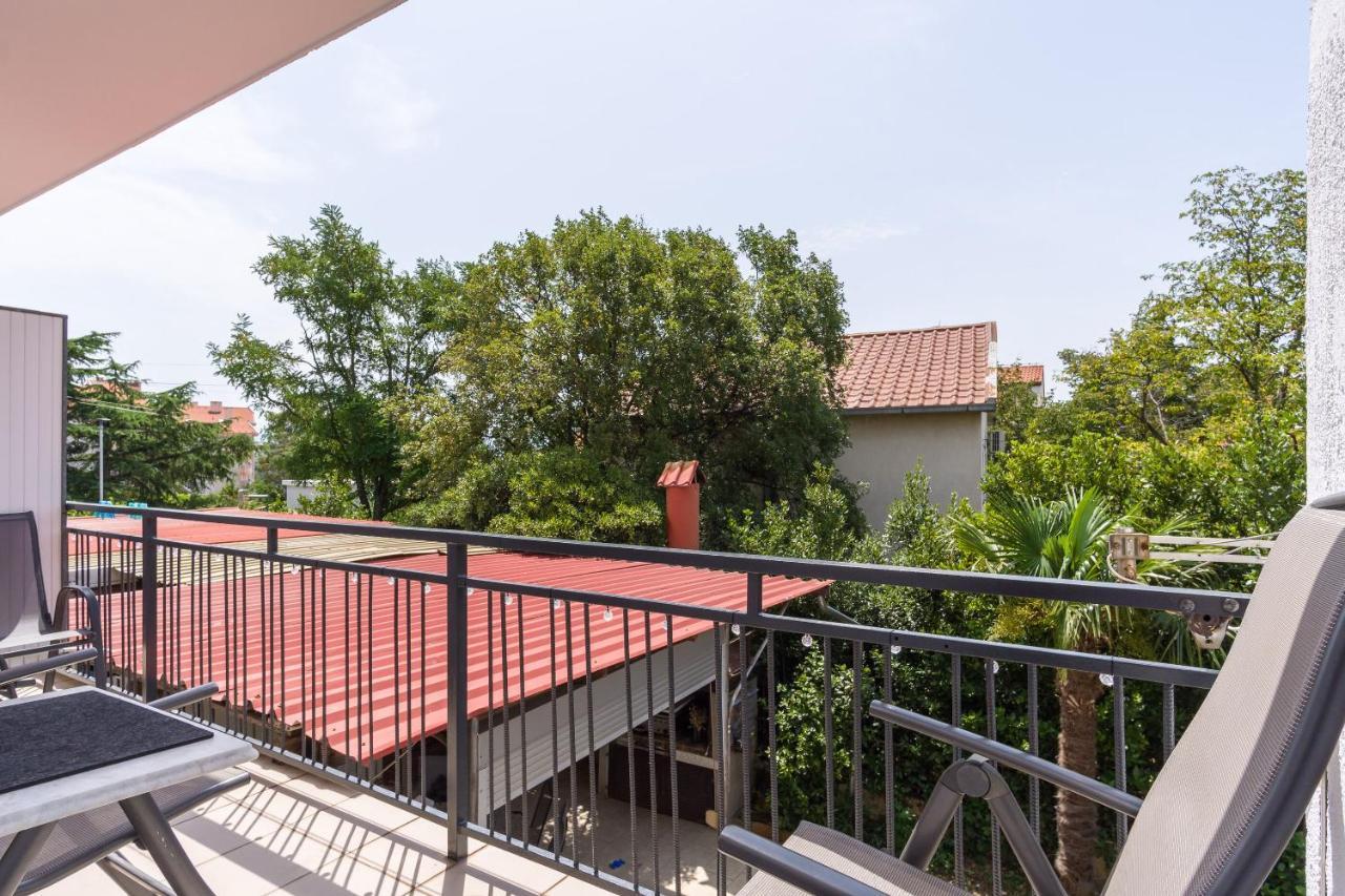 And Mira Apartment
