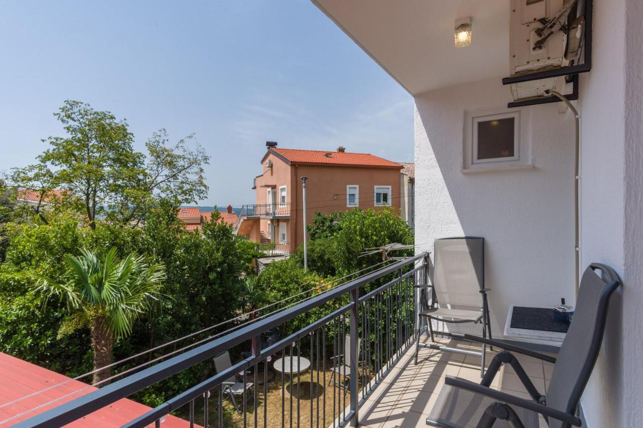 And Mira Apartment